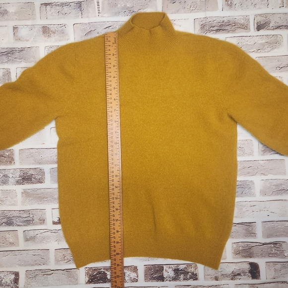 Liny Xin Gold Pure Merino Wool Mock Neck Sweater Size Medium (B29) - Picture 7 of 8